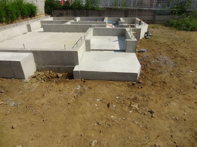 玄関ポーチ完了