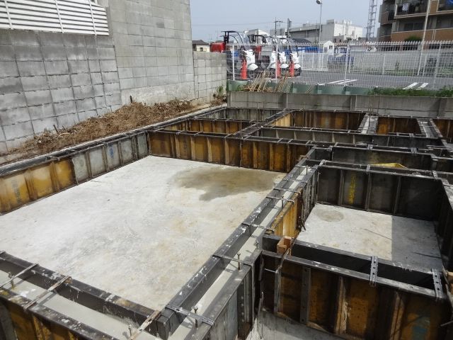 基礎工事養生期間中