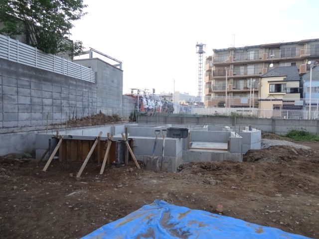 現場は、しばらくお休み中です。